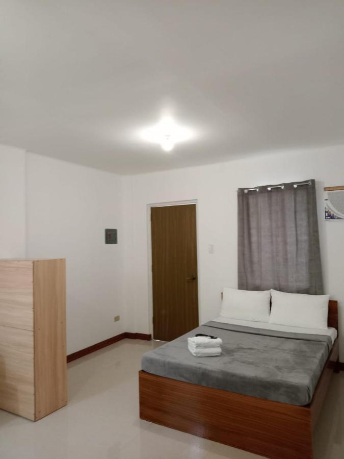 __Aplaridel Inn Suites__ Анхелес Экстерьер фото