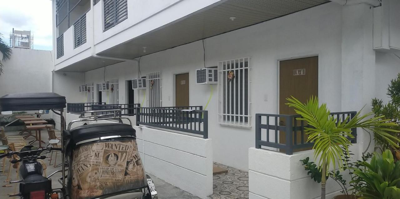 __Aplaridel Inn Suites__ Анхелес Экстерьер фото
