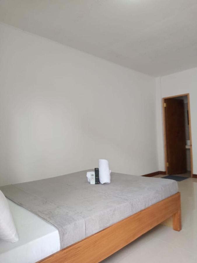 __Aplaridel Inn Suites__ Анхелес Экстерьер фото