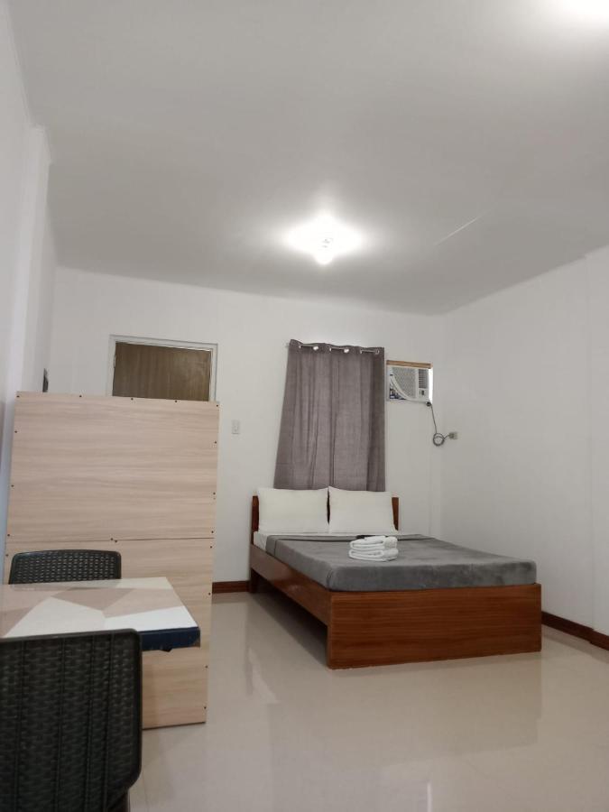 __Aplaridel Inn Suites__ Анхелес Экстерьер фото