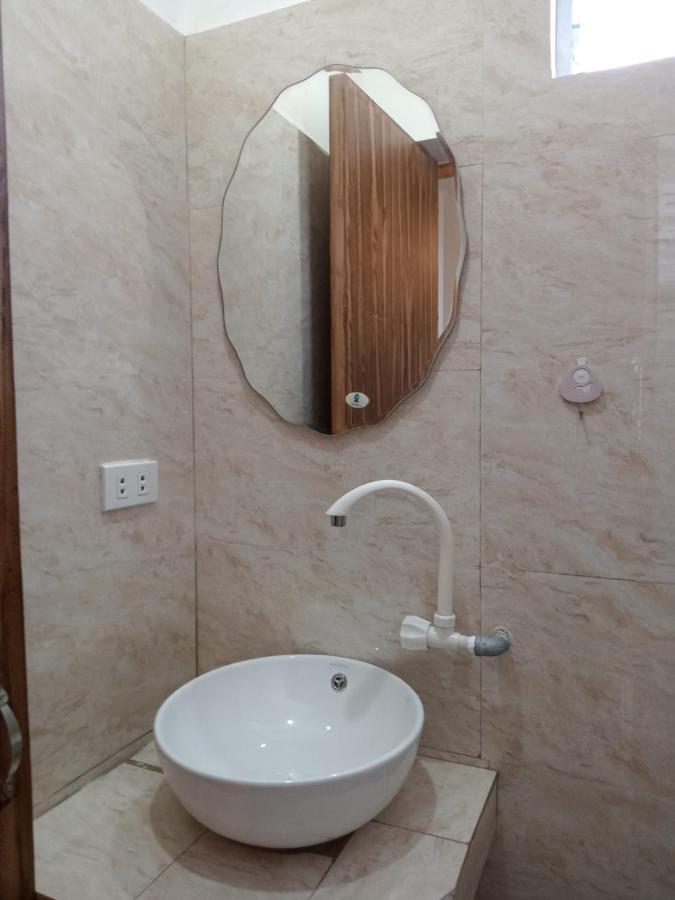 __Aplaridel Inn Suites__ Анхелес Экстерьер фото