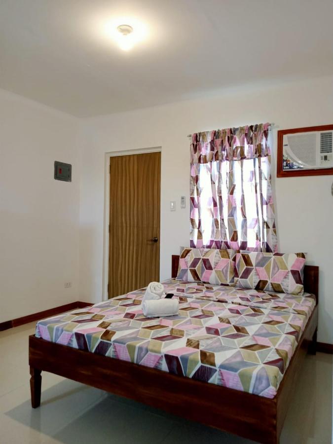 __Aplaridel Inn Suites__ Анхелес Экстерьер фото