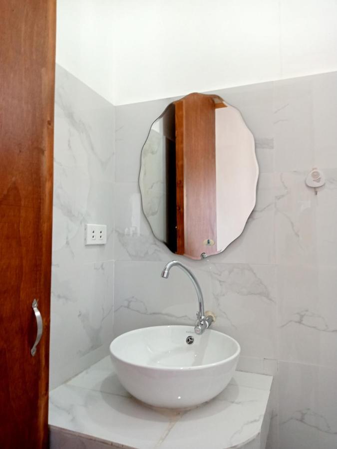 __Aplaridel Inn Suites__ Анхелес Экстерьер фото